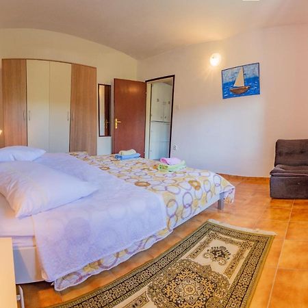 Apartment Dumicic 1 Mundanije Luaran gambar