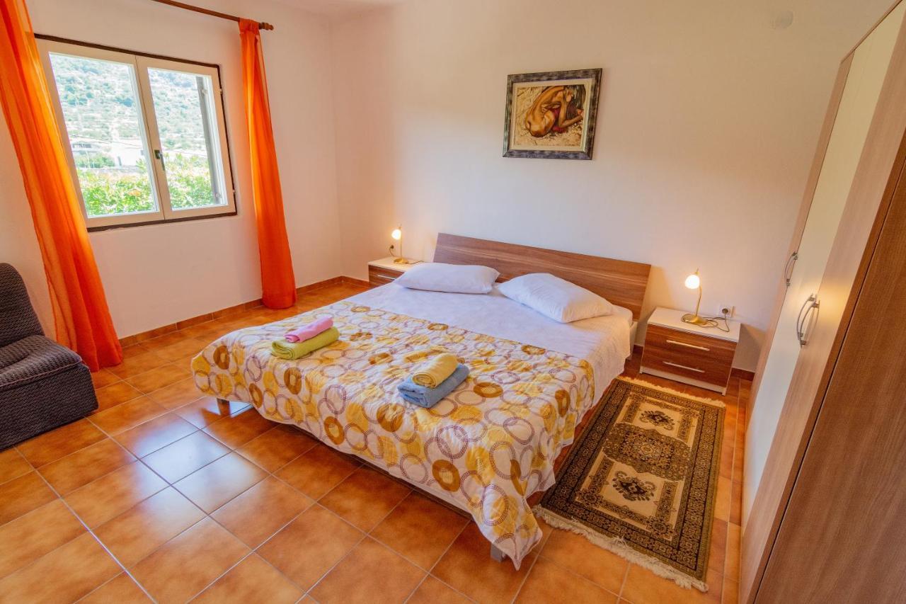 Apartment Dumicic 1 Mundanije Luaran gambar