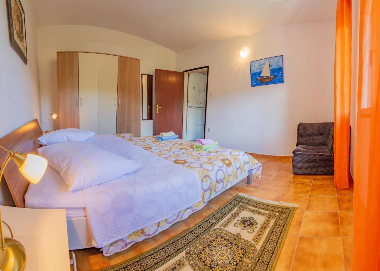 Apartment Dumicic 1 Mundanije Luaran gambar